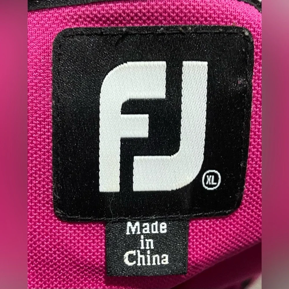 FJ Foot Joy Men's Size XL Hot Pink 3 Button Short Sleeve Polo Golf Shirt